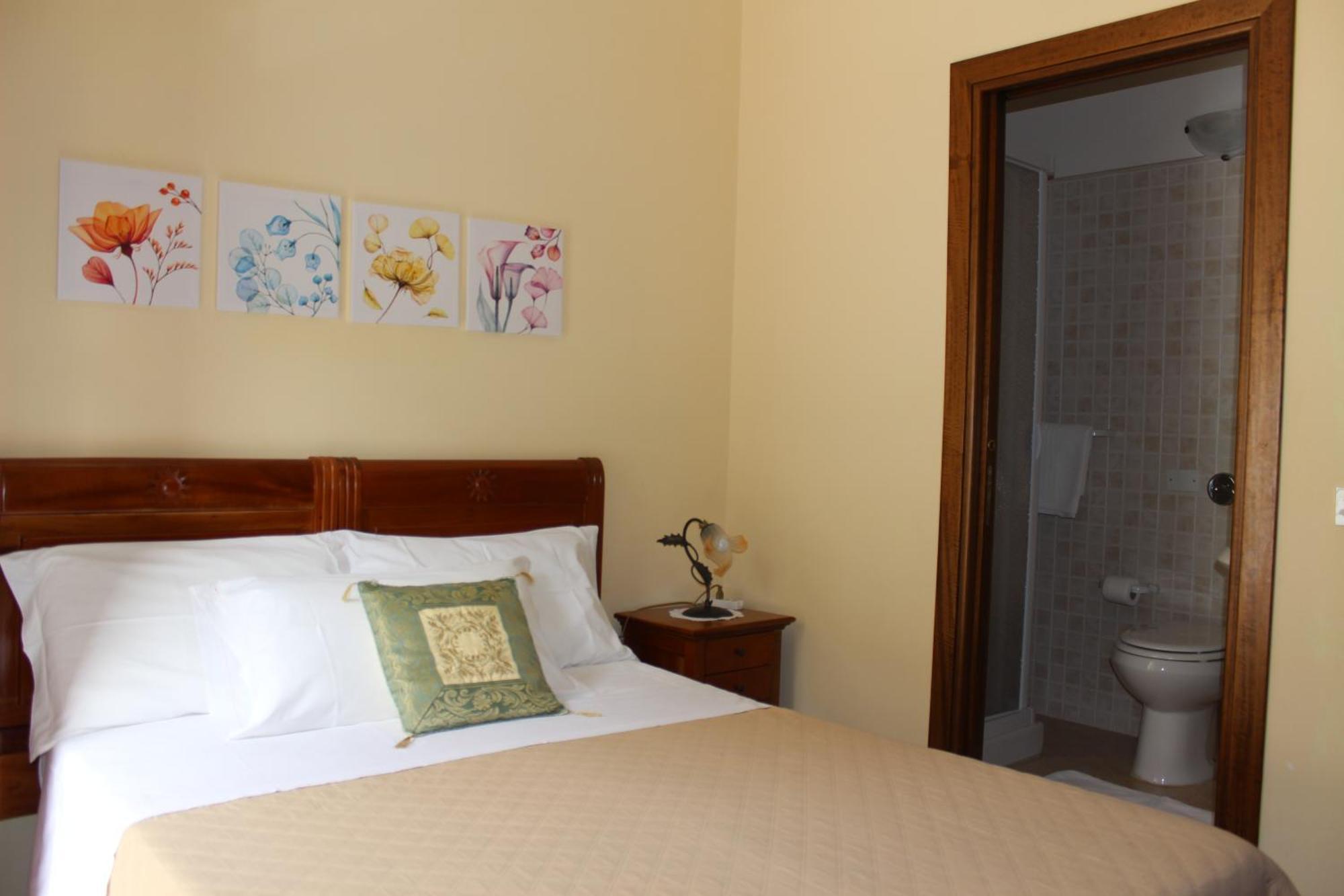 Raggio Di Sole Bed & Breakfast Bed & Breakfast Macari Luaran gambar