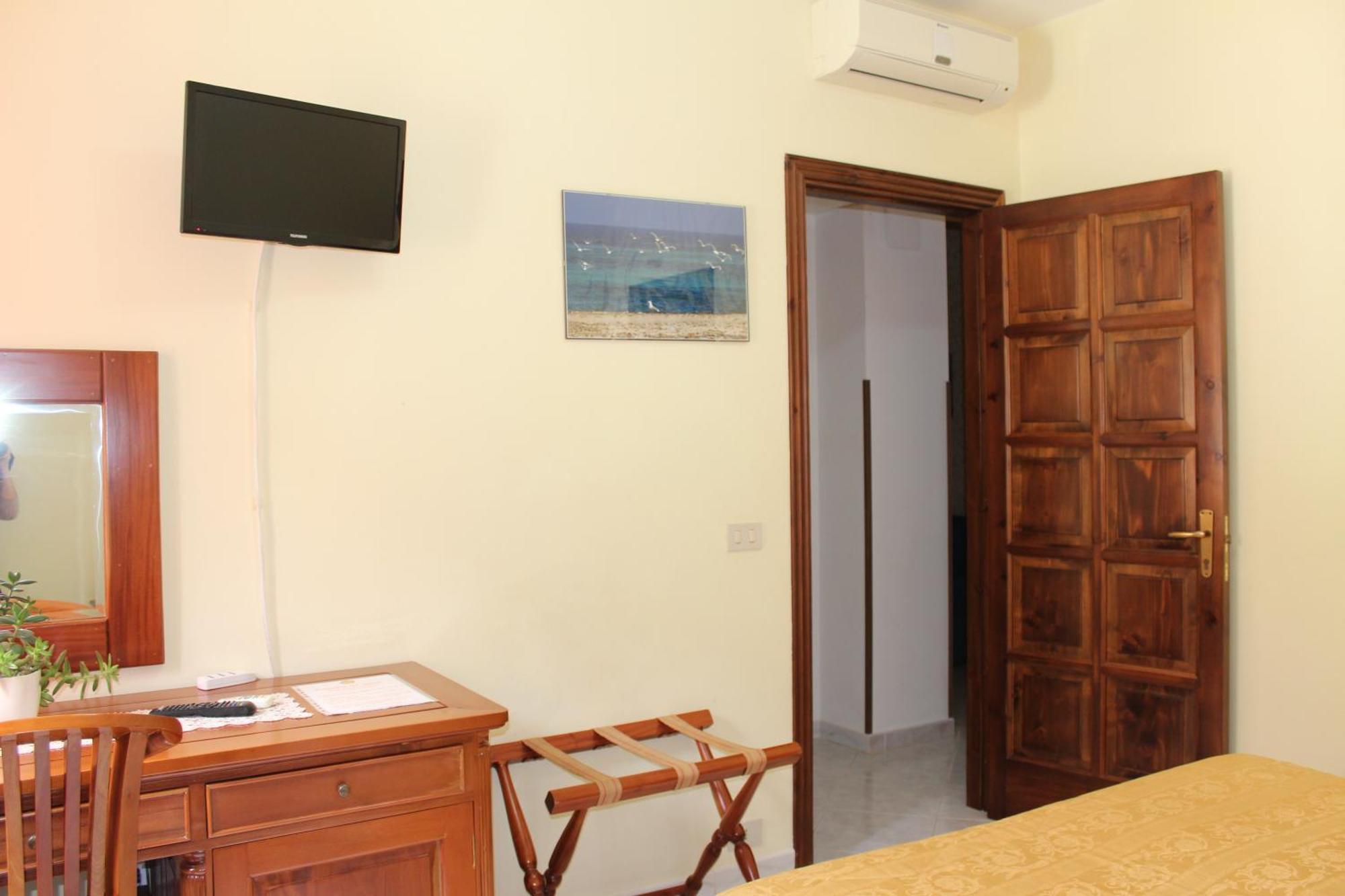 Raggio Di Sole Bed & Breakfast Macari Luaran gambar