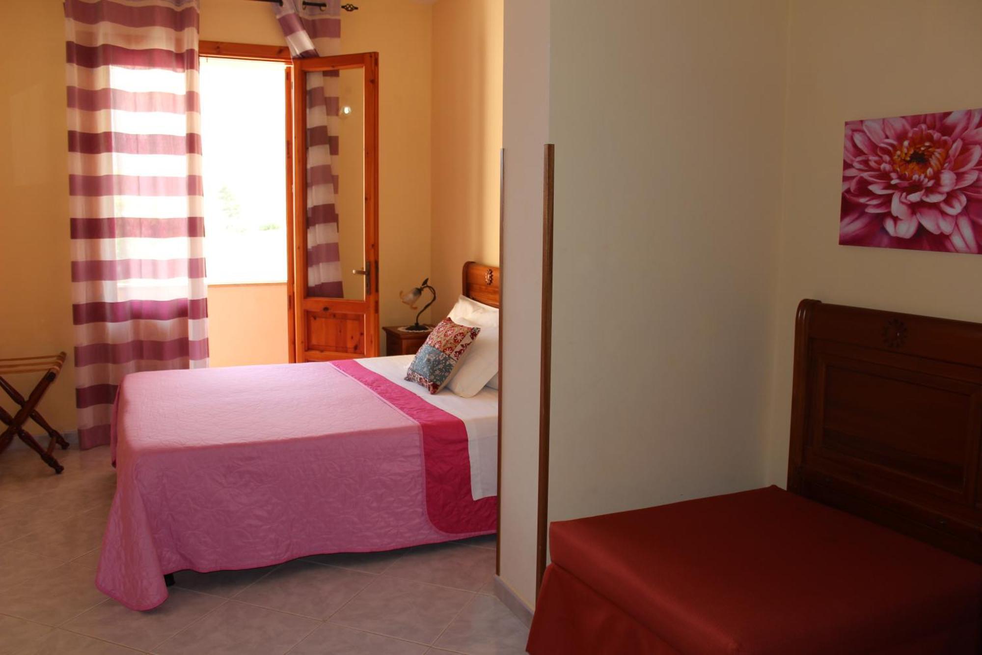Raggio Di Sole Bed & Breakfast Macari Luaran gambar