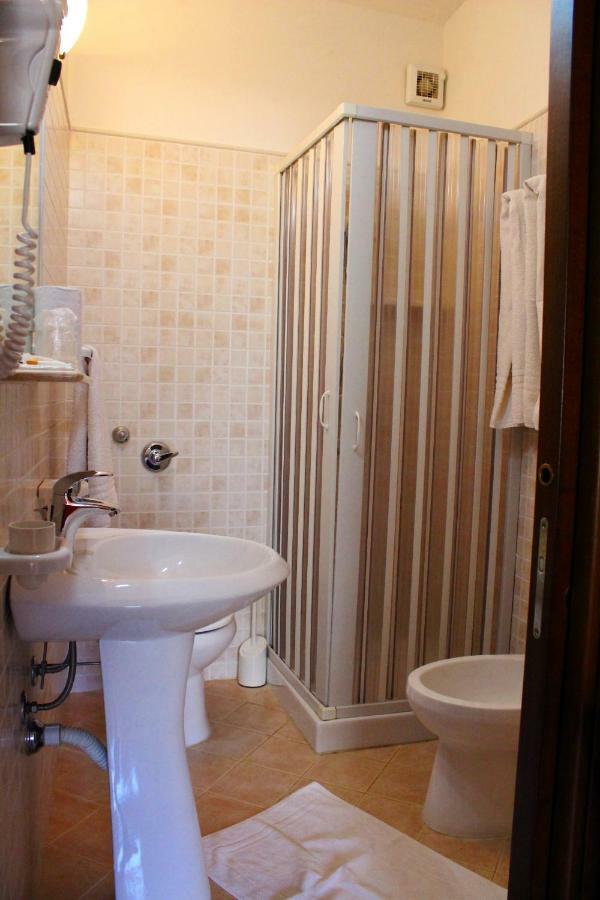 Raggio Di Sole Bed & Breakfast Macari Luaran gambar
